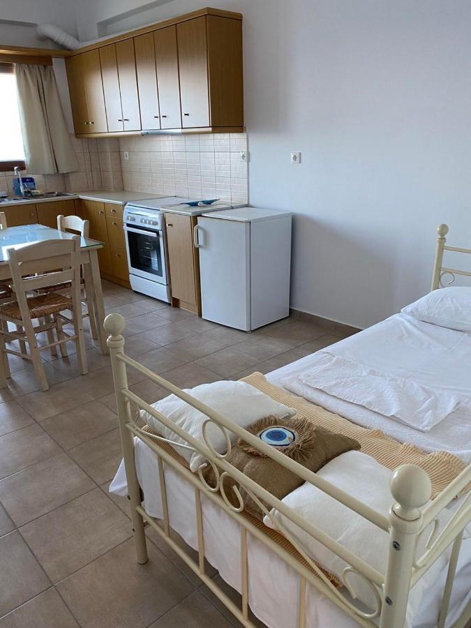 Κοχυλι 2 Με Υπεροχη Θεα Στο Αιγαιο Πελαγος! Lägenhet Armenistis  Exteriör bild